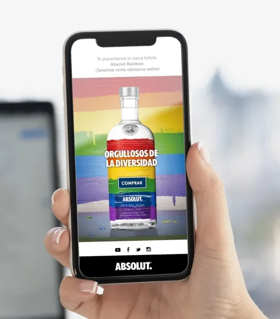 Mailing de Absolut en un celular